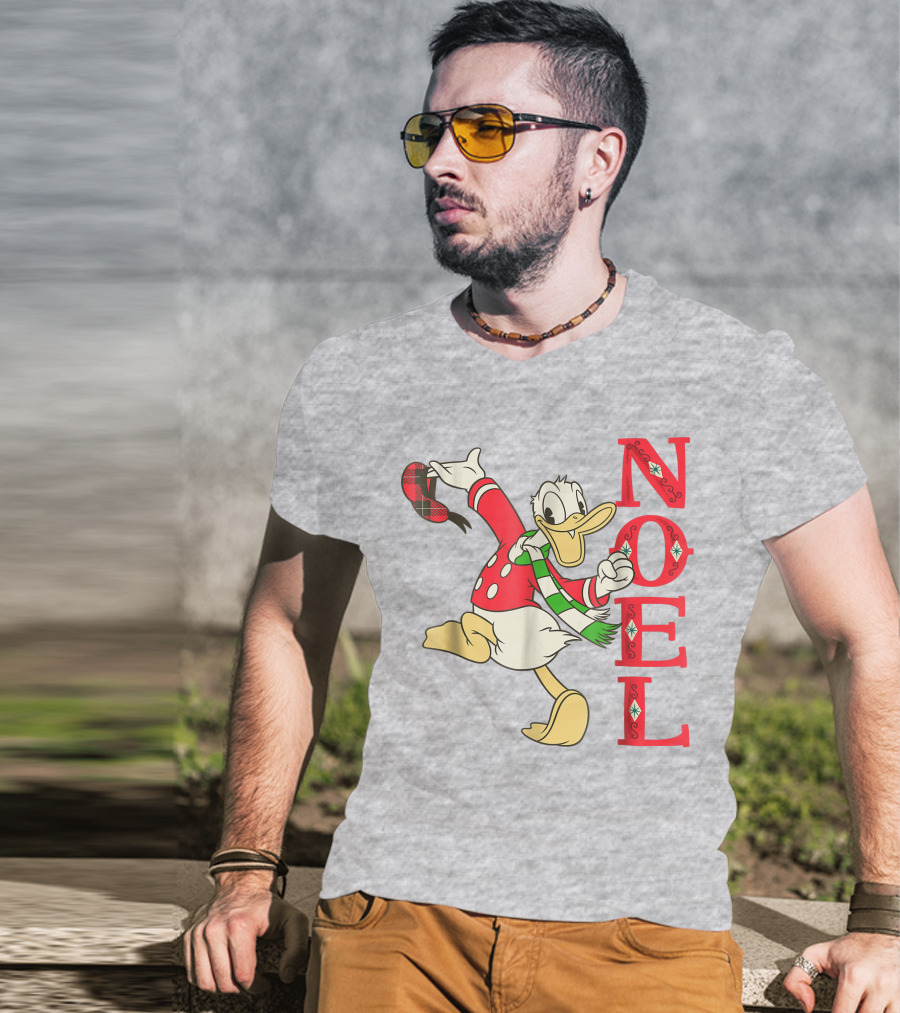 Vintage Disney Donald Duck Noel Holiday Merry Christmas T-Shirt