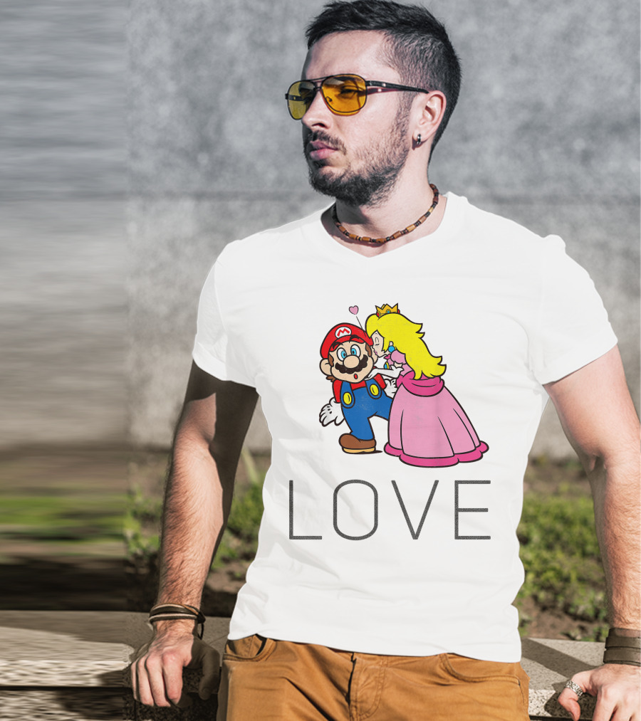 Super Mario Princess Peach Kiss Love Iconic Funny Moment T-Shirt