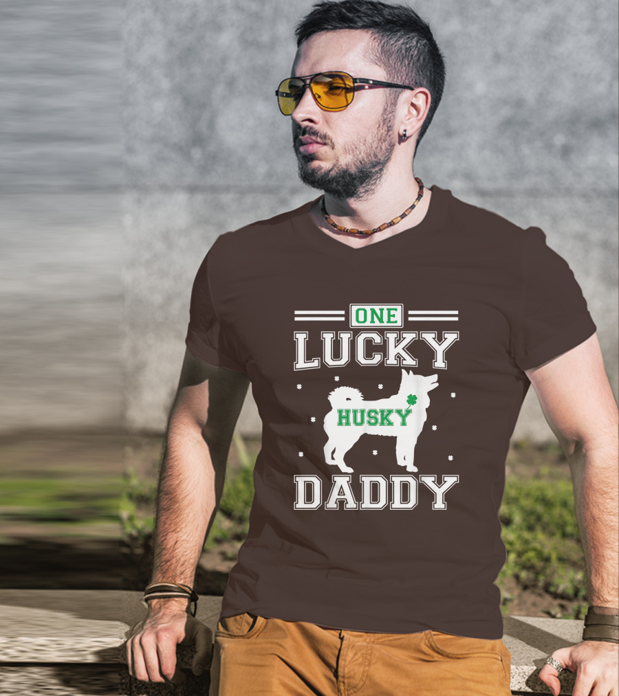 One Lucky Husky Daddy St Patricks Day T-Shirt