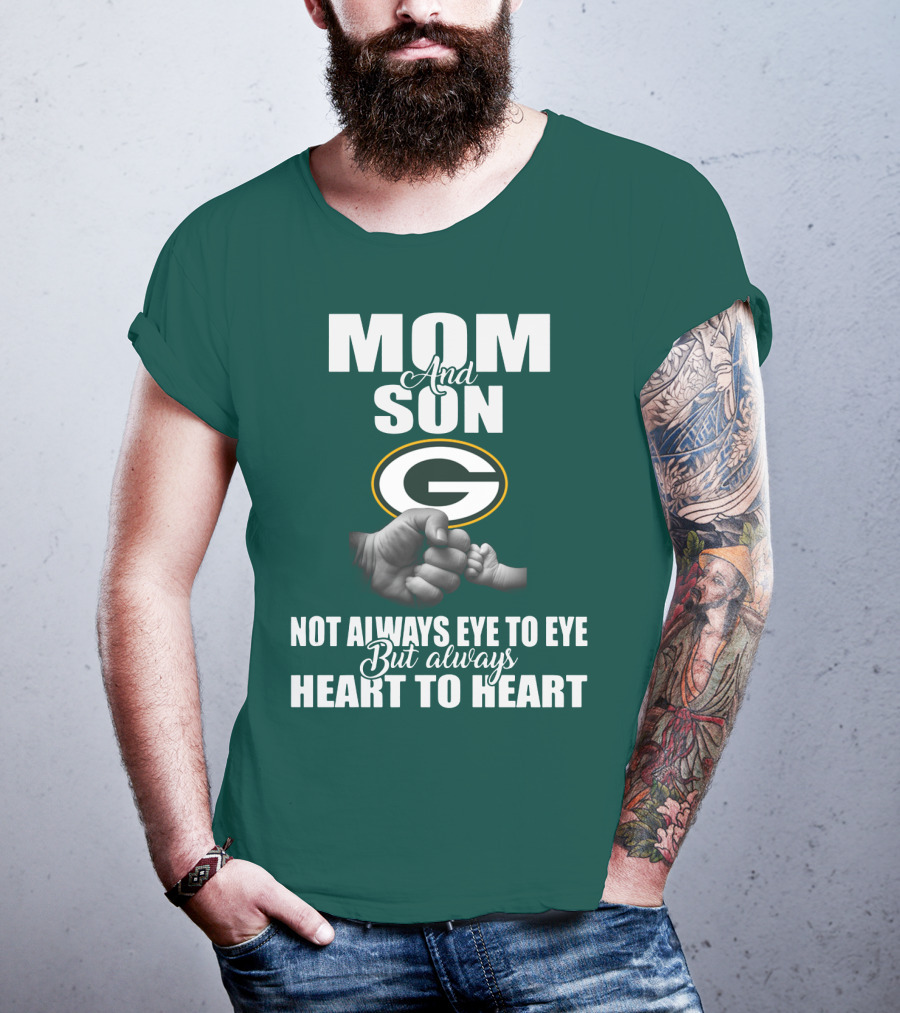Green Bay Packers Mom And Son Not Always Eye To Eye But Always Heart To Heart T-Shirt