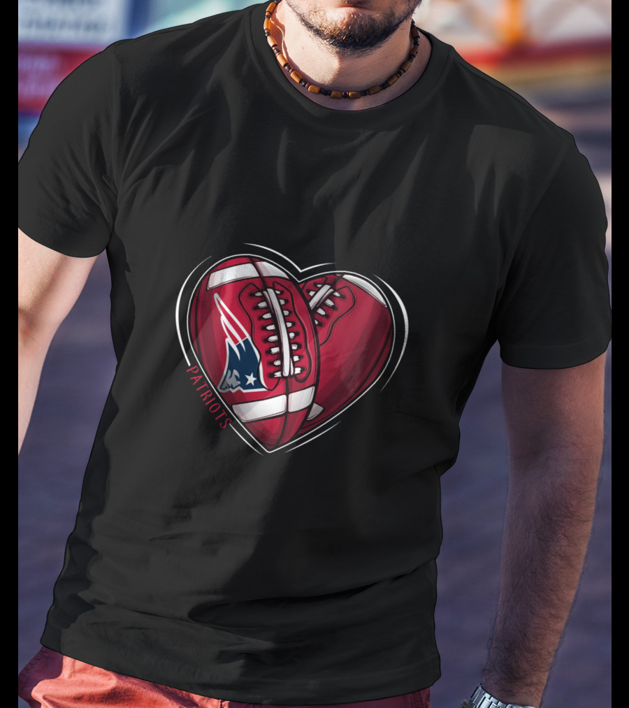 DH 90 NFL New England Patriots Heart Football Patriots T-Shirt