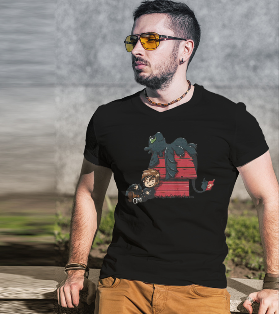 Hiccup And Toothless With Peanuts Red Doghouse T-Shirt