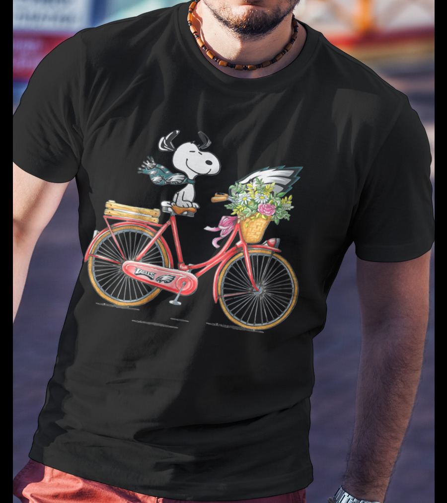 Philadelphia Eagles Snoopy Bicycle Ride With Flowers And Scarf T-Shirt