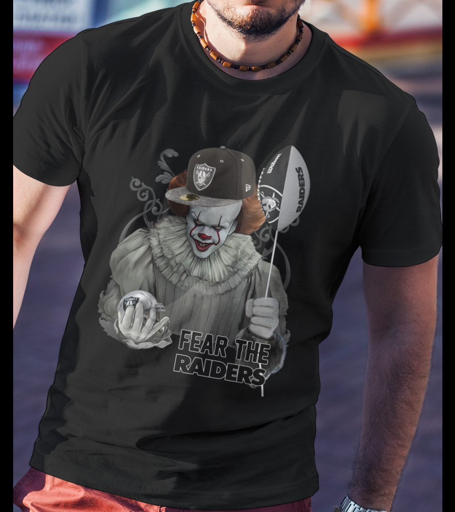 Fear The Raiders Pennywise With Oakland Raiders Hat And Balloon T-Shirt