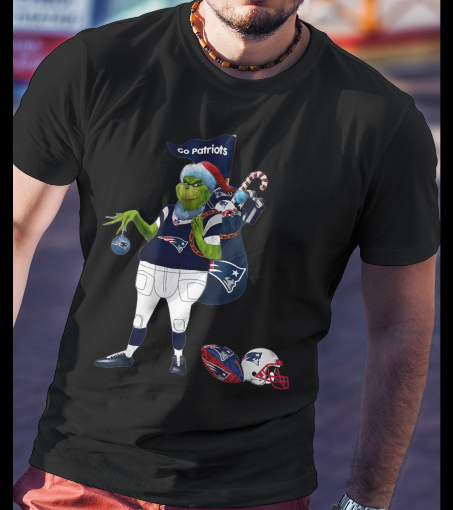 Santa Grinch New England Patriots Go Patriots Holiday Spirit Football Fans T-Shirt