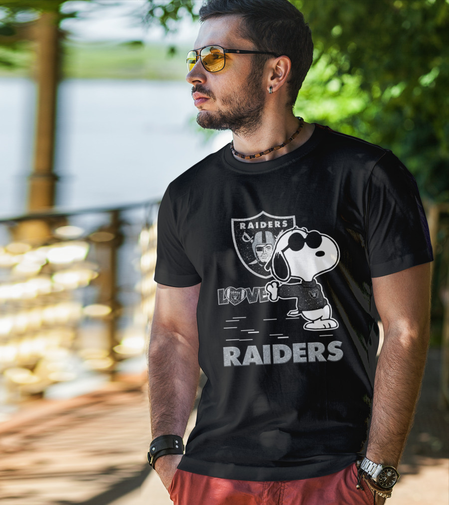 Snoopy Love Raiders Las Vegas Raiders NFL Football T-Shirt