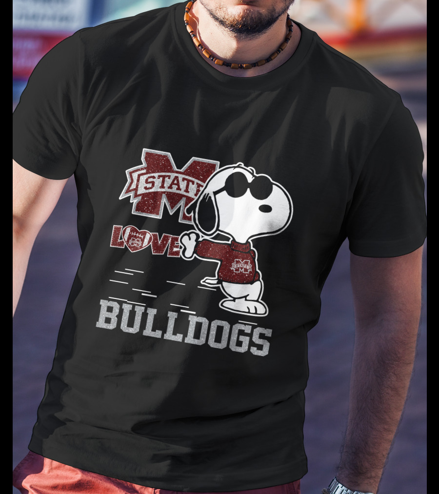 Snoopy Love Mississippi State Bulldogs T-Shirt