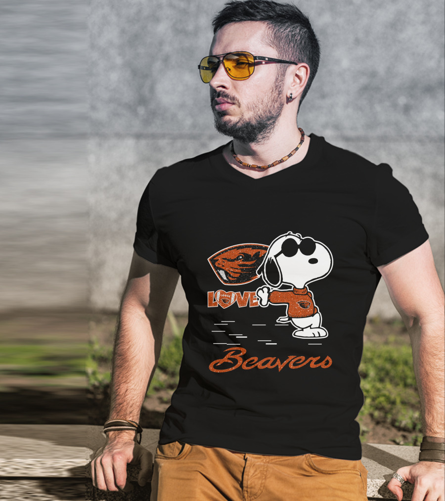 Snoopy Love Oregon State Beavers T-Shirt