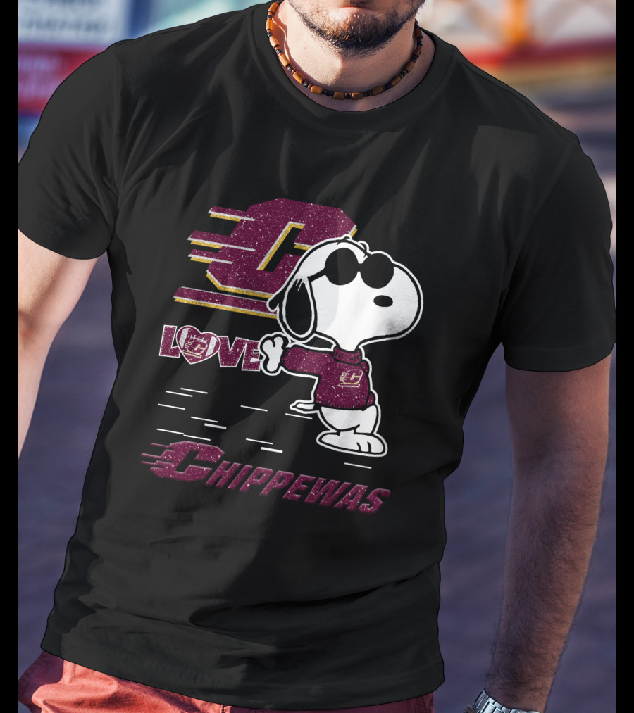 Snoopy Central Michigan Chippewas Love Football T-Shirt