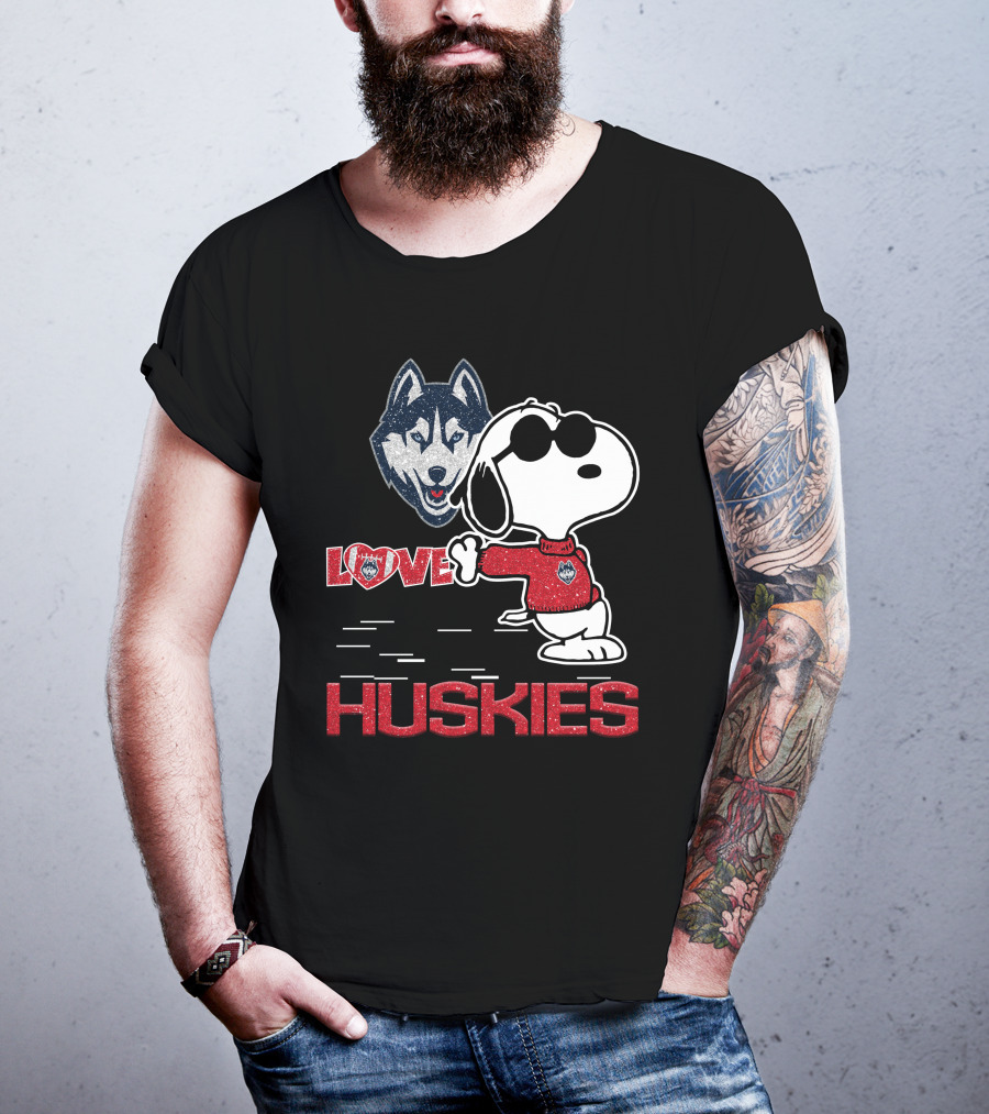 Snoopy Love Huskies UConn T-Shirt
