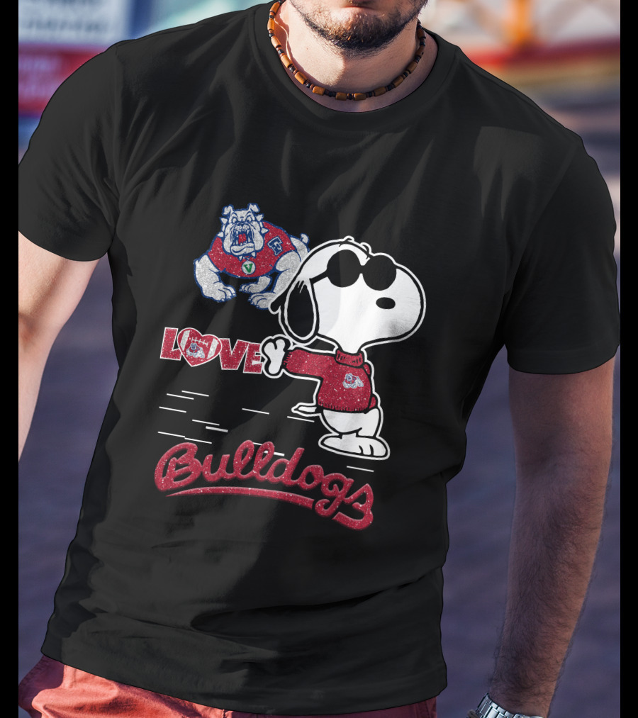 Snoopy Love Fresno State Bulldogs T-Shirt