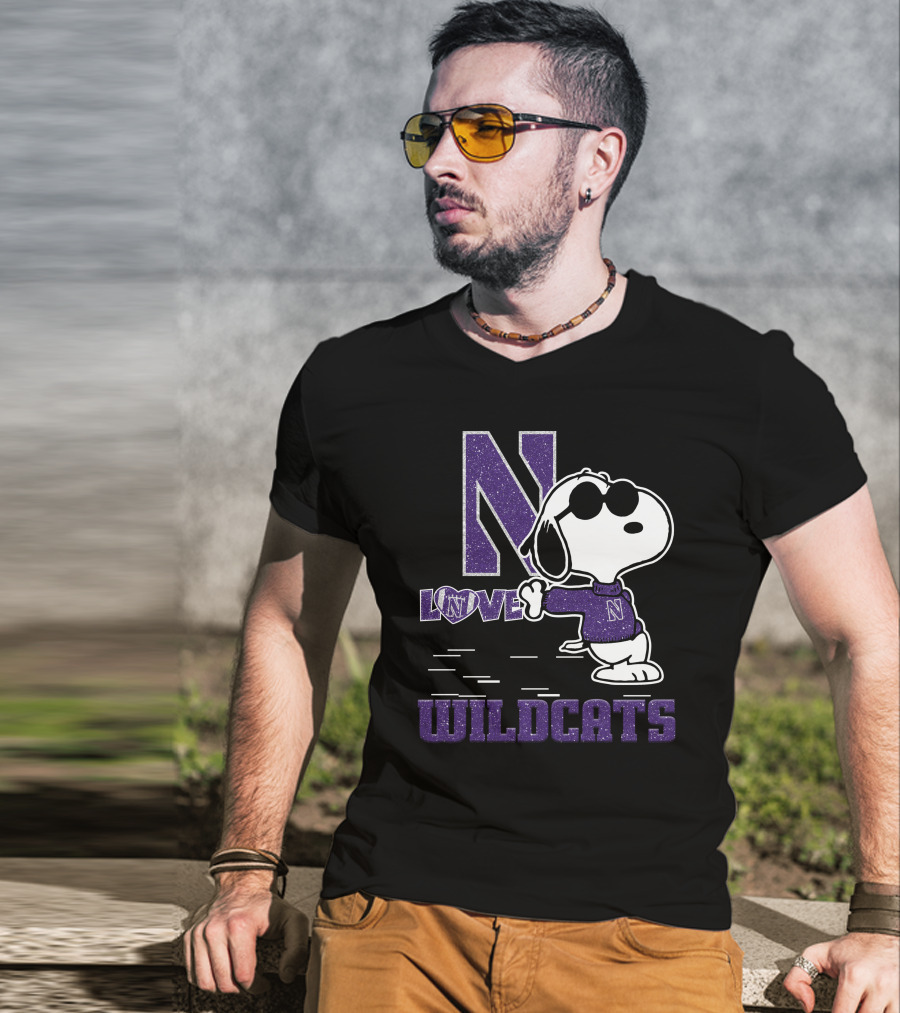 Snoopy Love N Northwestern Wildcats T-Shirt