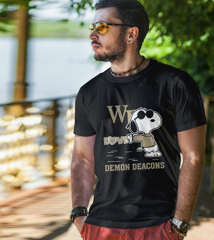 Snoopy Love Wake Forest Demon Deacons WD T-Shirt