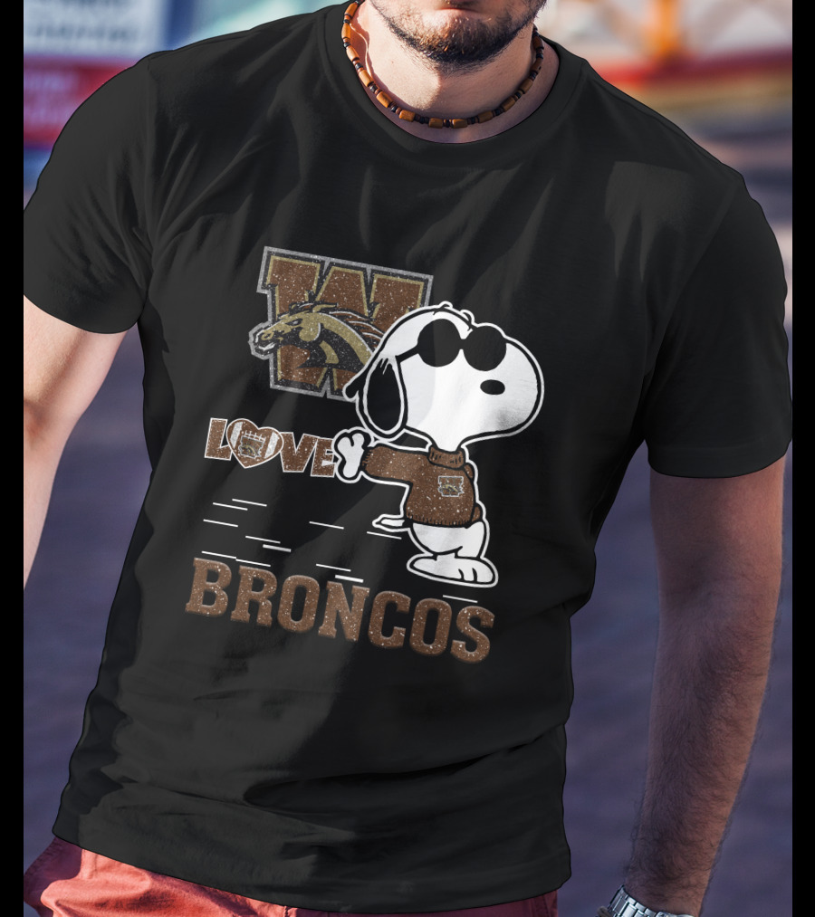 Snoopy Love Western Michigan Broncos Football Mascot Enthusiast T-Shirt