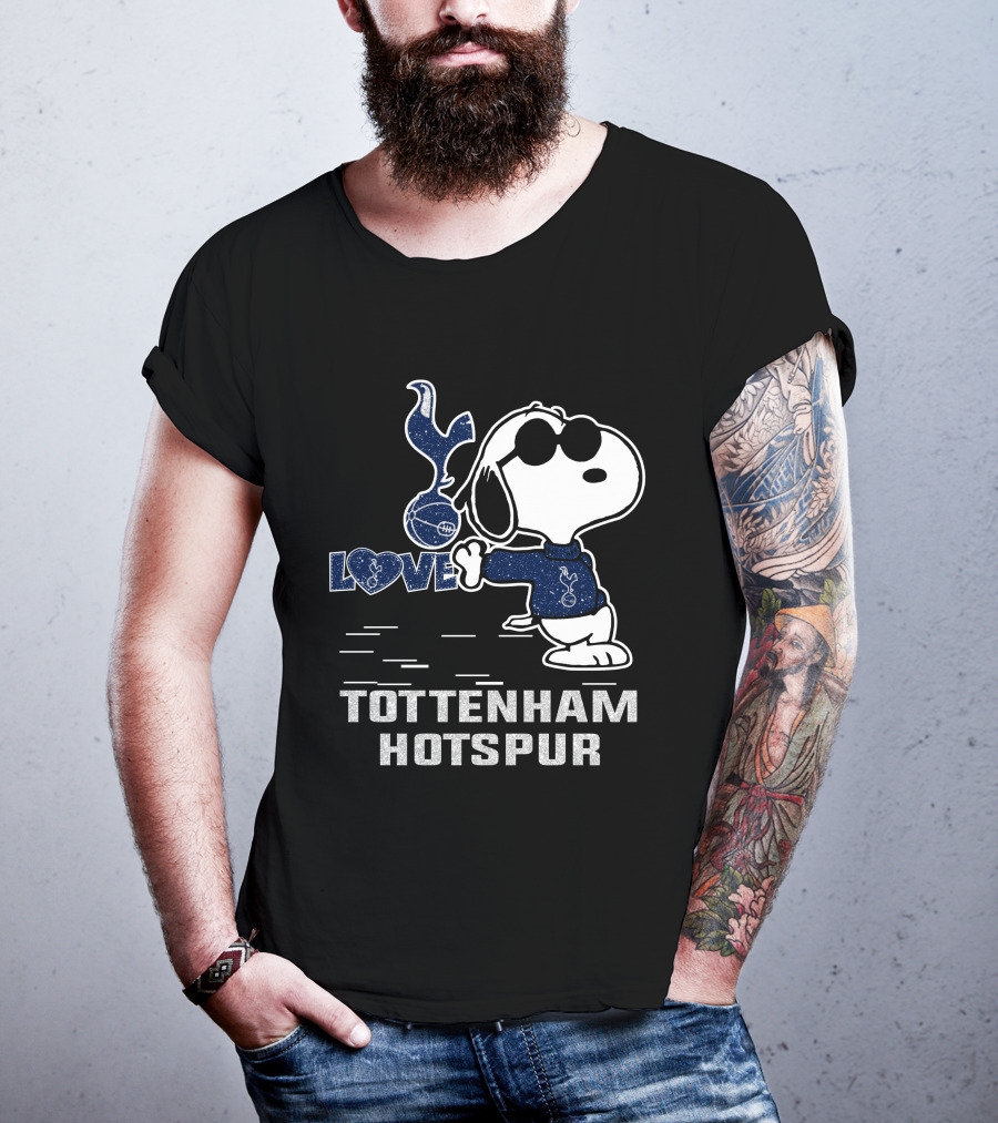 Snoopy Love Tottenham Hotspur Football Soccer Fan Style T-Shirt