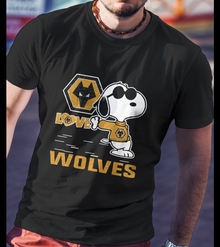 Snoopy Love Wolves Wolverhampton Wanderers T-Shirt