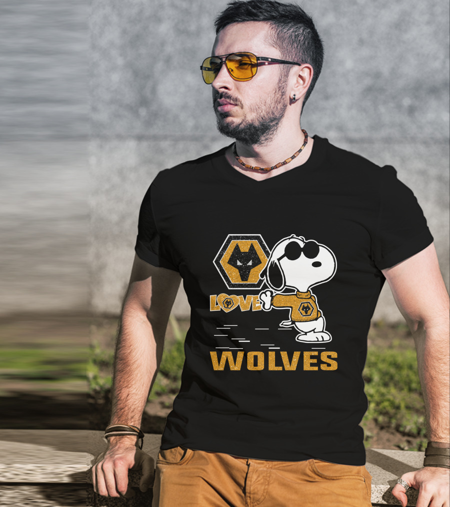 Snoopy Love Wolves Wolverhampton Wanderers T-Shirt