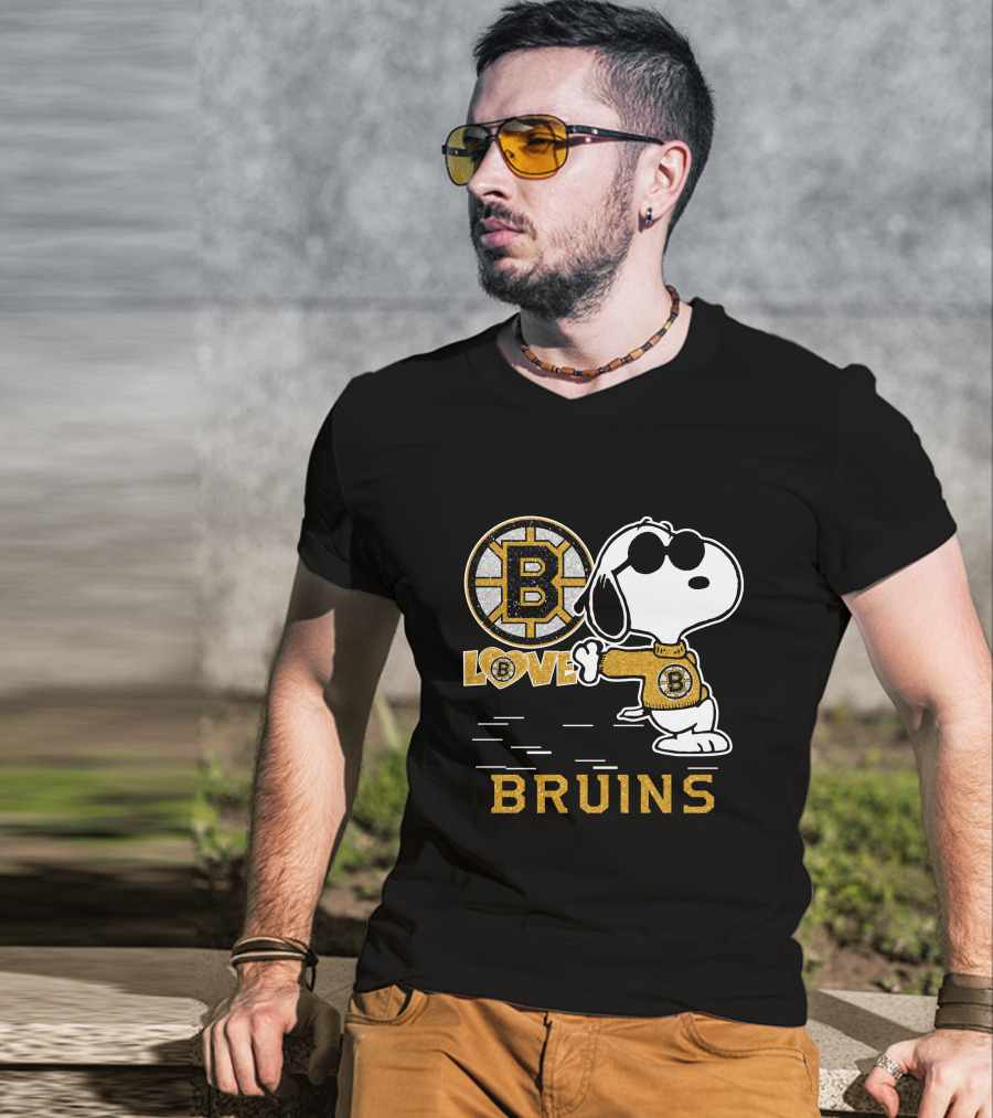 Snoopy Love Bruins Boston T-Shirt