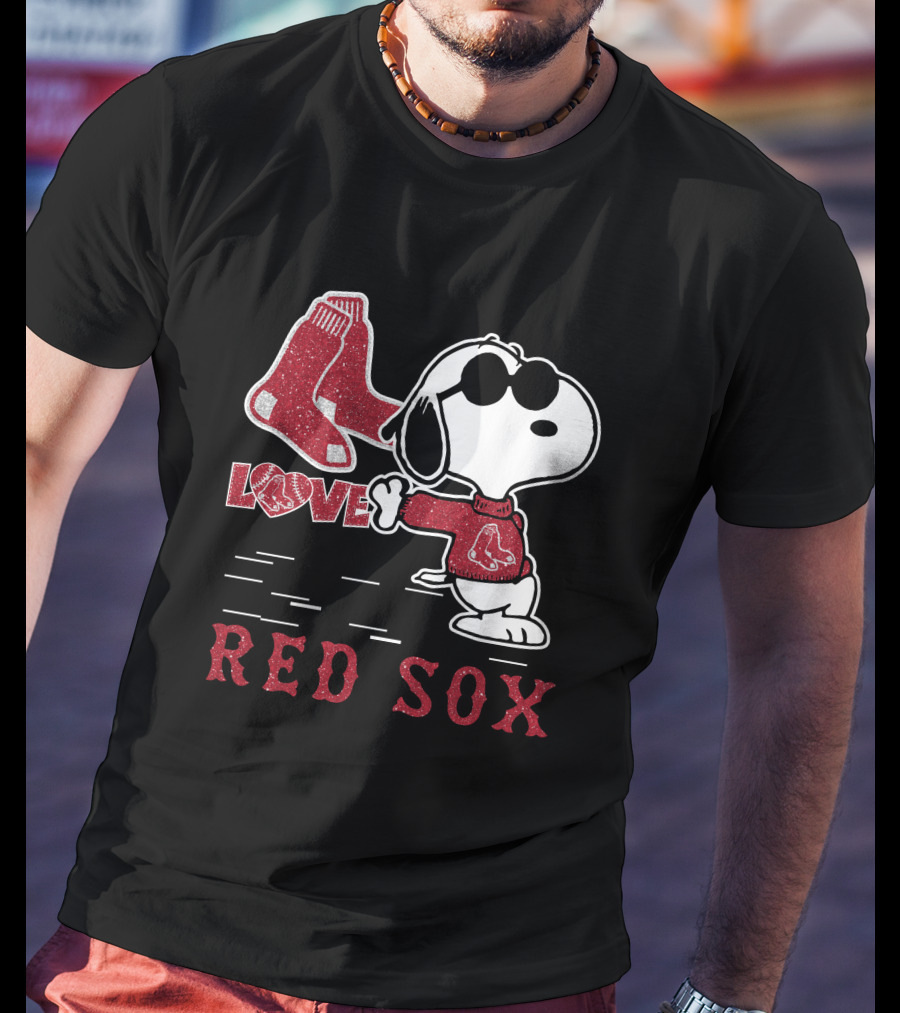 Snoopy Love Boston Red Sox Sox T-Shirt