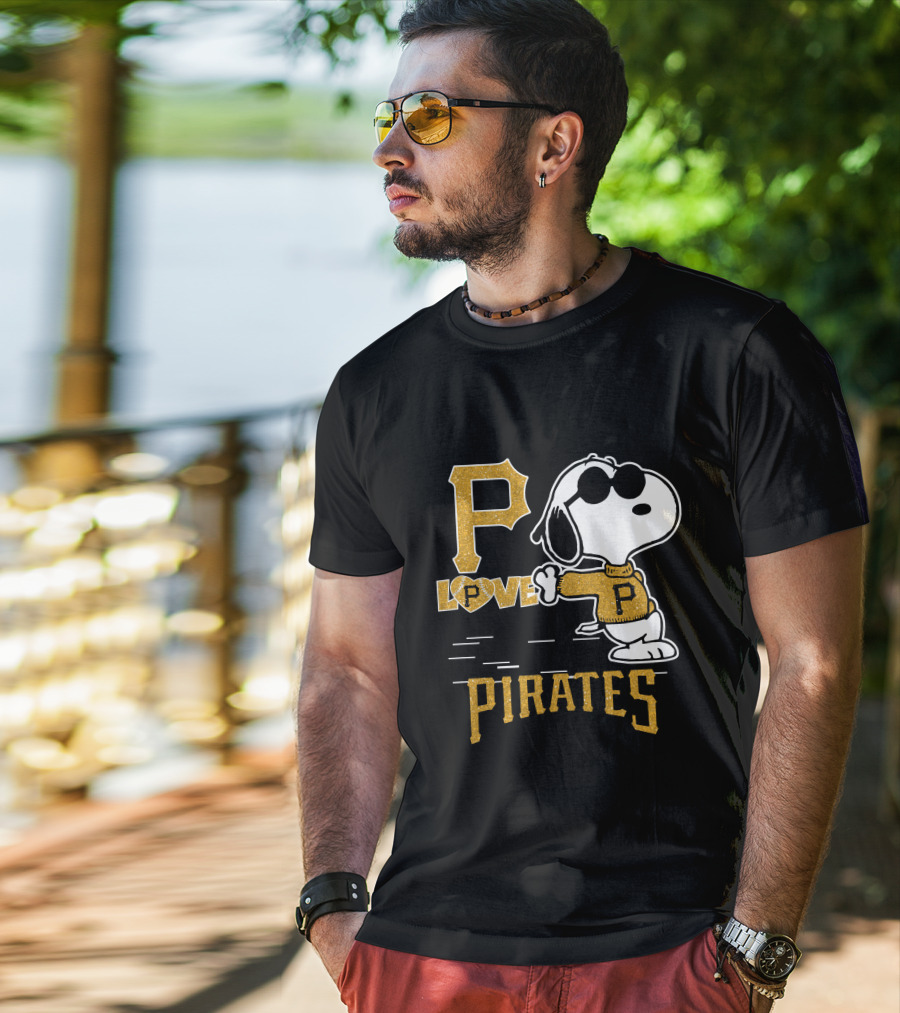 Snoopy Love Pittsburgh Pirates P Baseball T-Shirt