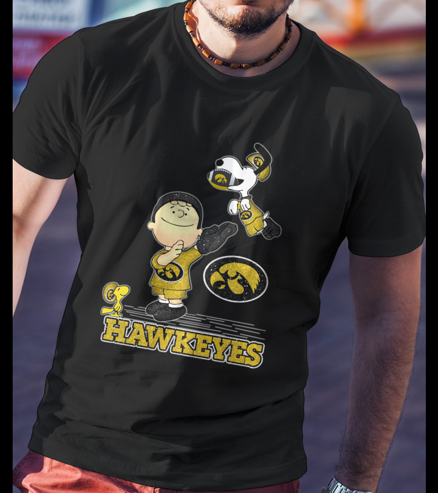 Snoopy And Woodstock Support Iowa Hawkeyes Football With Peanuts T-Shirt