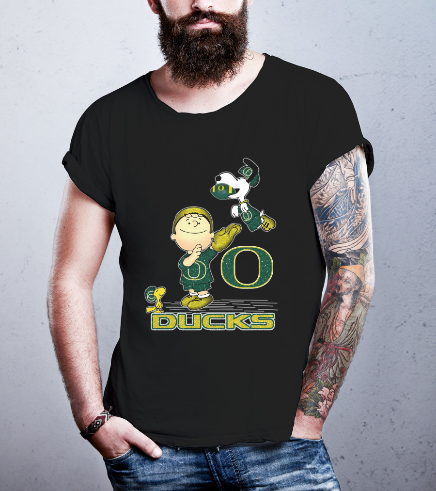 Snoopy And Woodstock Celebrate Oregon Ducks Football With Charlie Brown T-Shirt