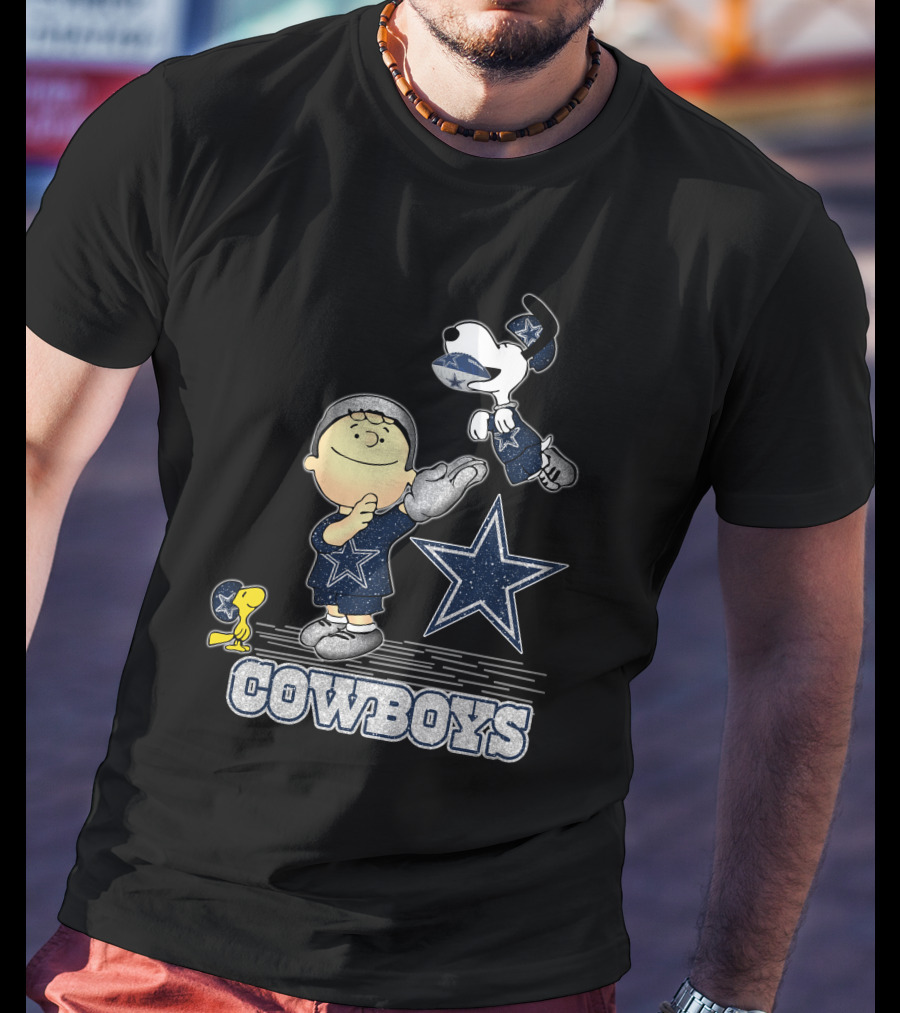 Snoopy Dallas Cowboys Football Star Fan T-Shirt