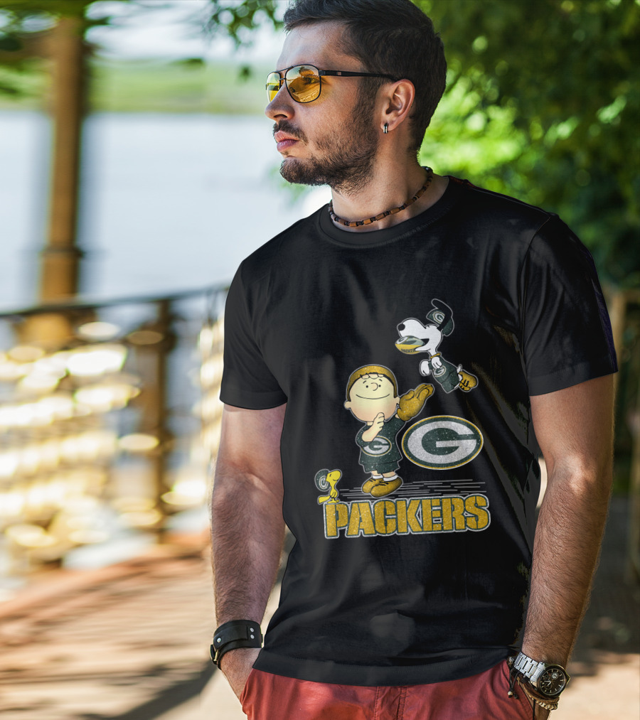 Snoopy And Friends Green Bay Packers Team Spirit T-Shirt
