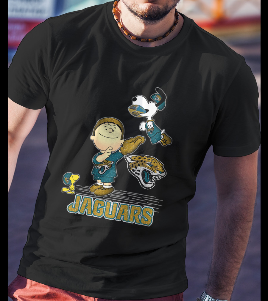 Snoopy And Woodstock Celebrating Jacksonville Jaguars With Lucy T-Shirt