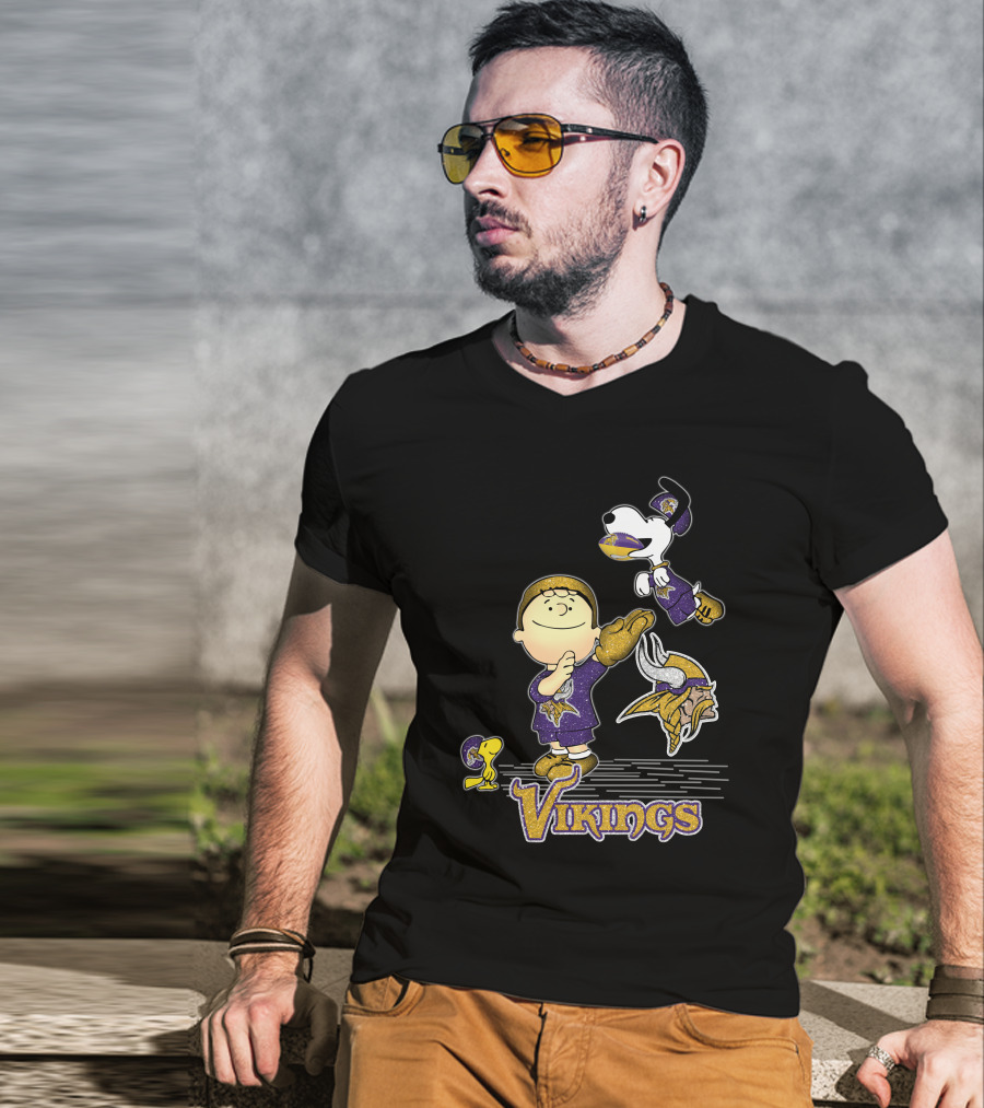 Snoopy And Friends Celebrate Minnesota Vikings Victory T-Shirt