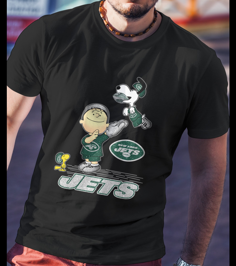 Snoopy New York Jets Football Fan Peanuts Characters T-Shirt