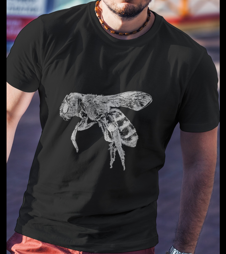 Vintage Distressed Cute Bee For Beekeeping Enthusiasts In Black And White Sketch T-Shirt