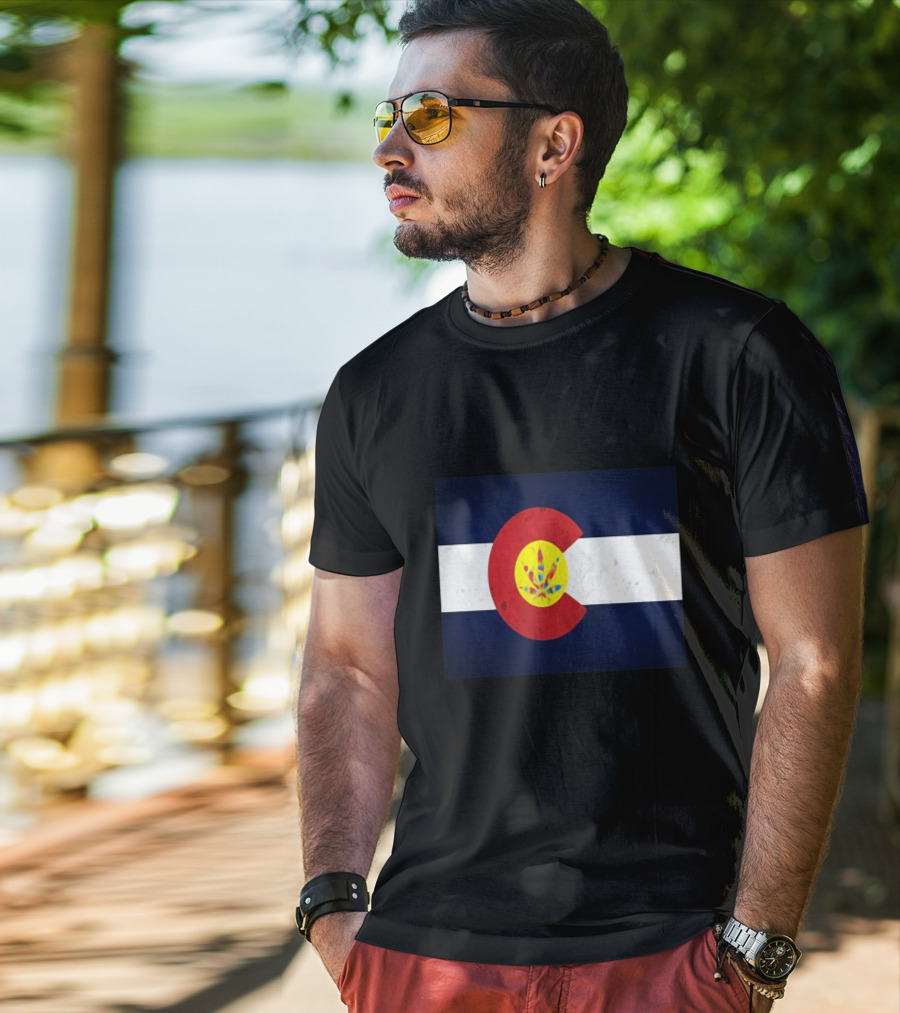 Colorado Flag Tie Dye Leaf Cannabis Symbol BlueWhiteRed T-Shirt