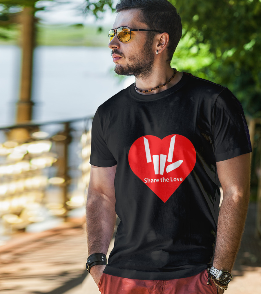 Share The Love Heart Symbol With Hand Gesture T-Shirt