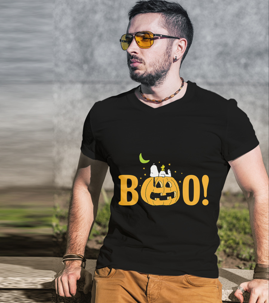 Snoopy And Woodstock Halloween Boo Pumpkin Moon Stars T-Shirt