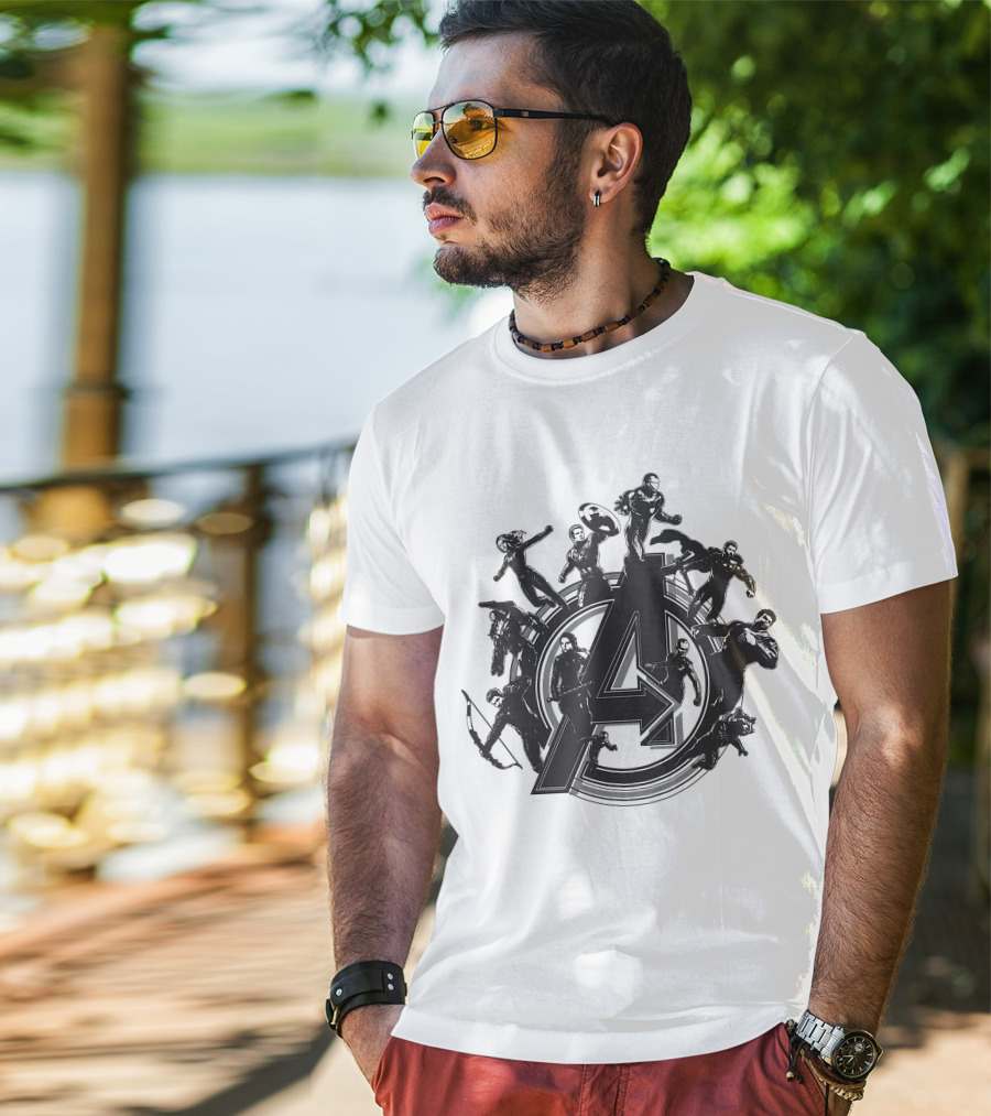 Marvel Avengers Endgame Flying Heroes Emblem With Iconic Characters T-Shirt