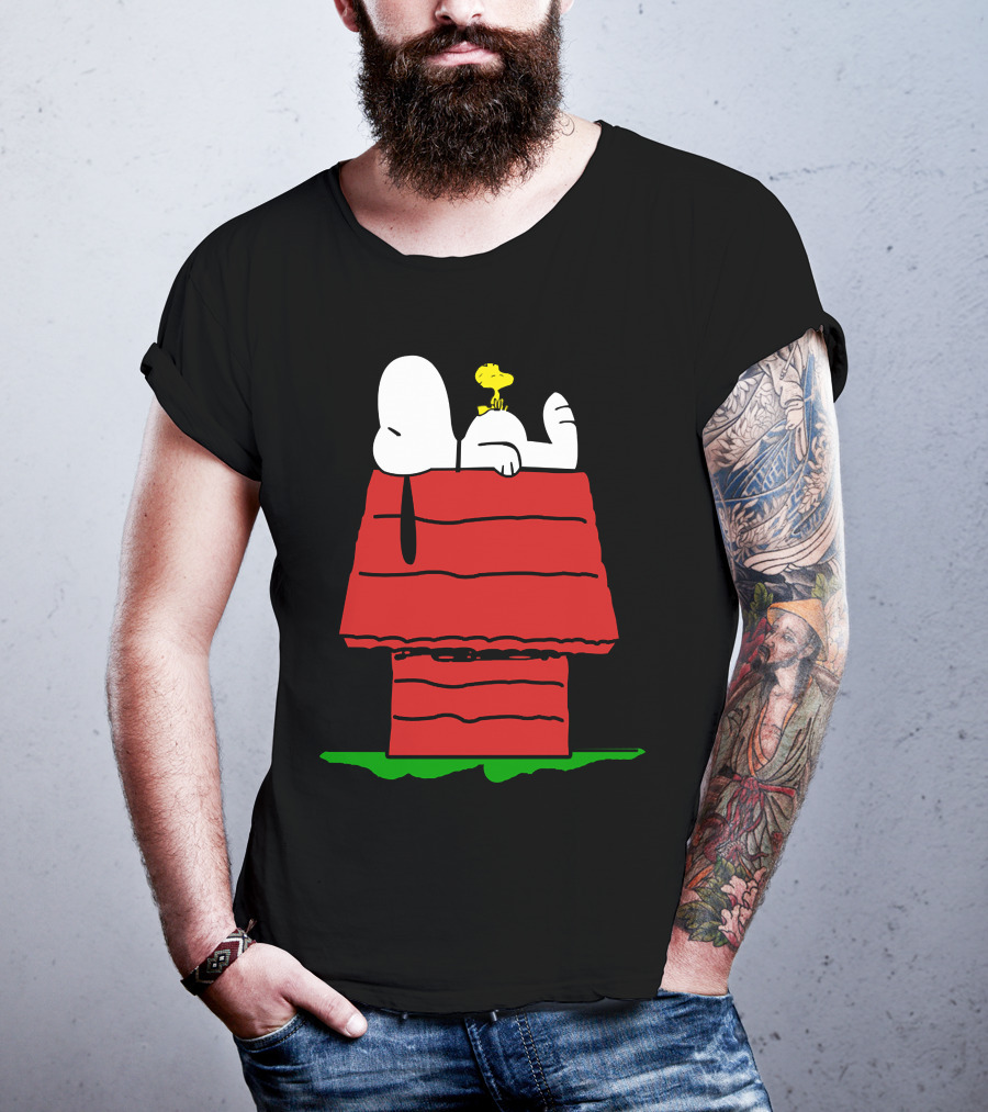 Snoopy And Woodstock Relaxing On Doghouse Roof T-Shirt
