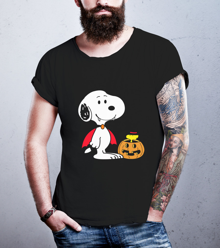 Snoopy Halloween Vampire With Woodstock In Pumpkin Hat T-Shirt
