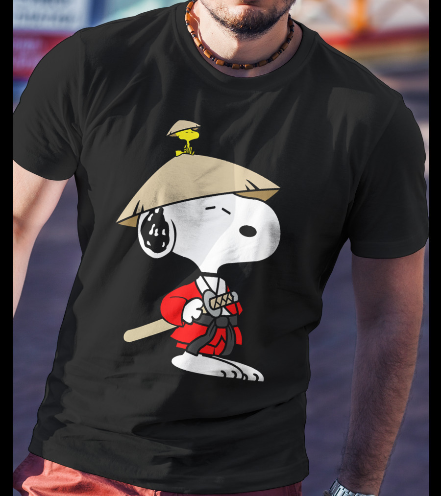 Snoopy Samurai Woodstock Hat Red Kimono Sword T-Shirt