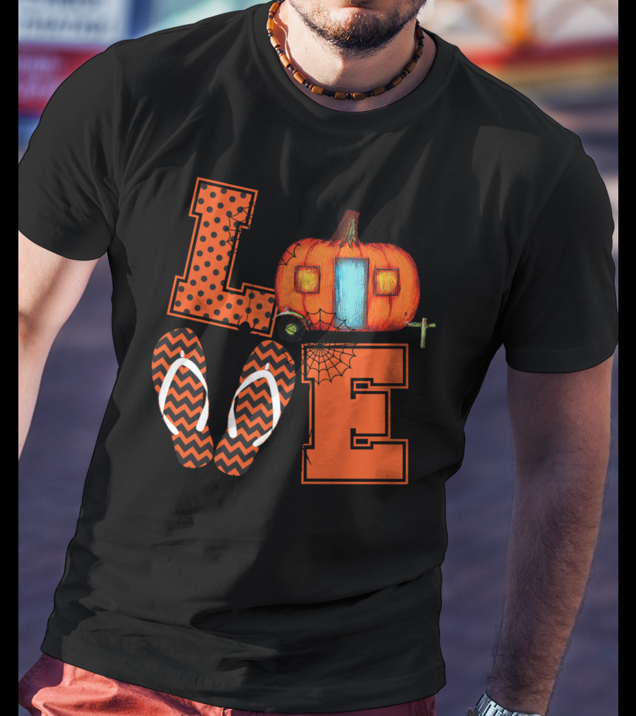 Love Halloween Camper With Pumpkin And Flip Flop T-Shirt