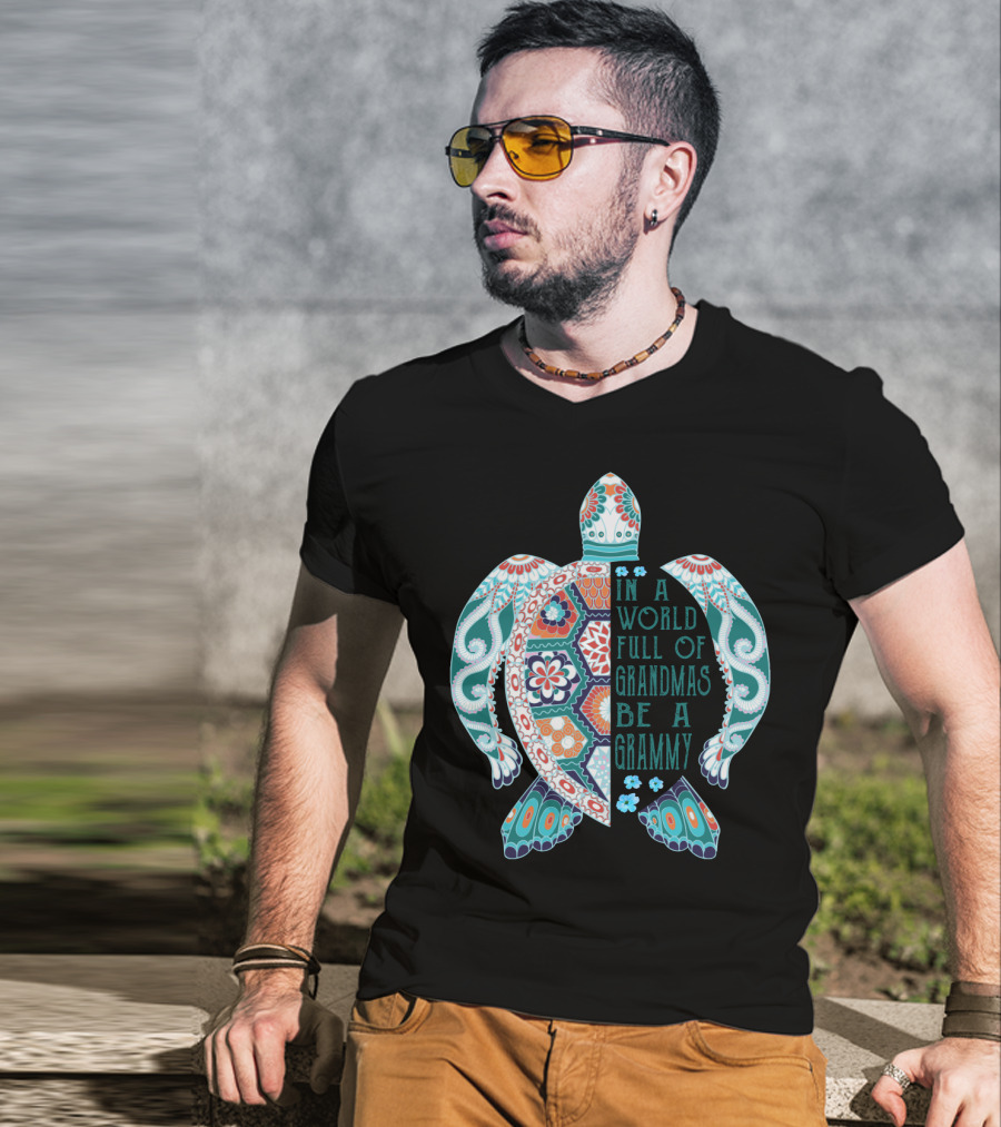 In A World Full Of Grandmas Be A Grammy Turtle Lover Patterned Floral Motif T-Shirt