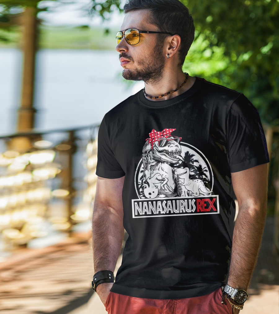 Nanasaurus Rex Funny Dinosaur Grandma With Red Bandana And Sunglasses T-Shirt
