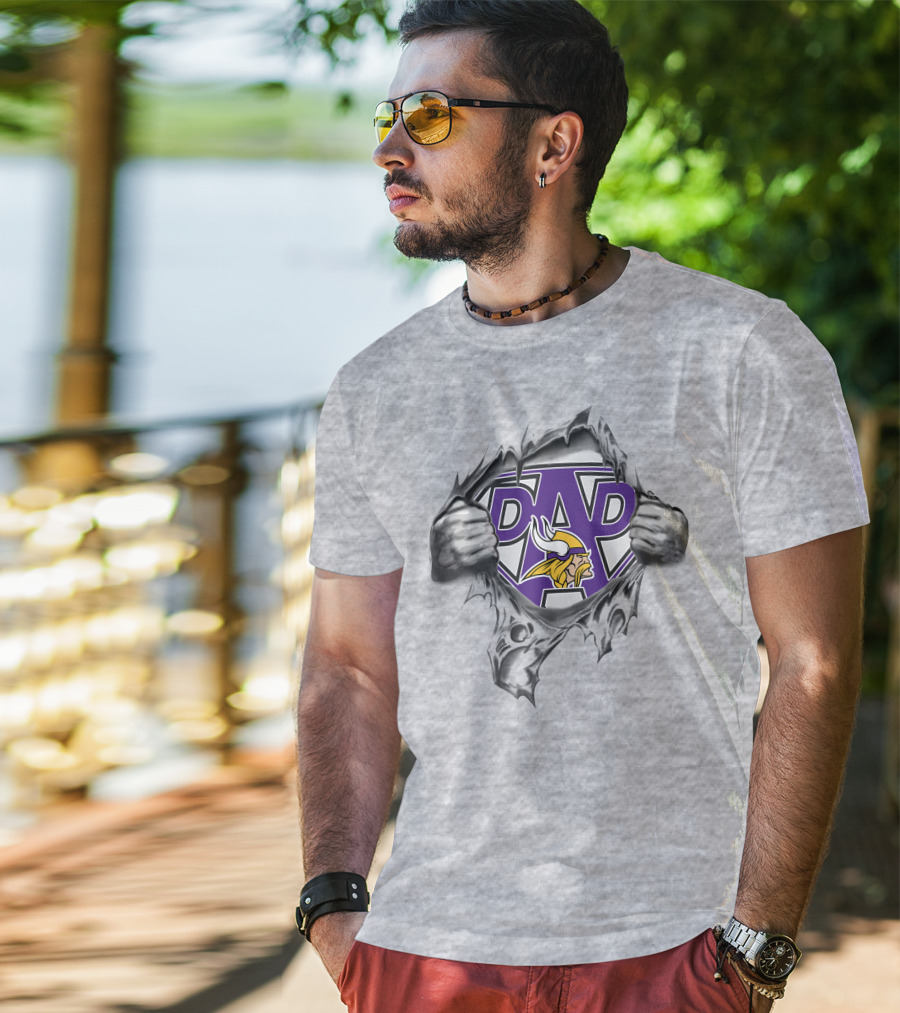 Super Dad Minnesota Vikings Fan Hero Iconic Dad Viking T-Shirt
