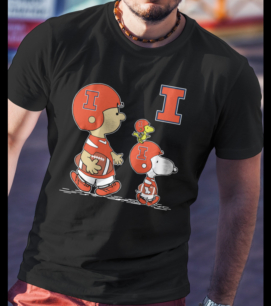 Illinois Fighting Illini Peanuts Football Characters With Big I T-Shirt