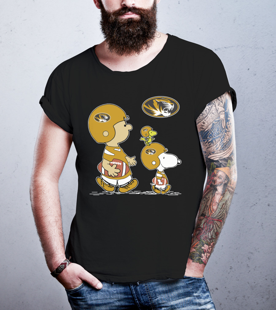 Charlie Brown And Snoopy Missouri Tigers Football Helmet T-Shirt