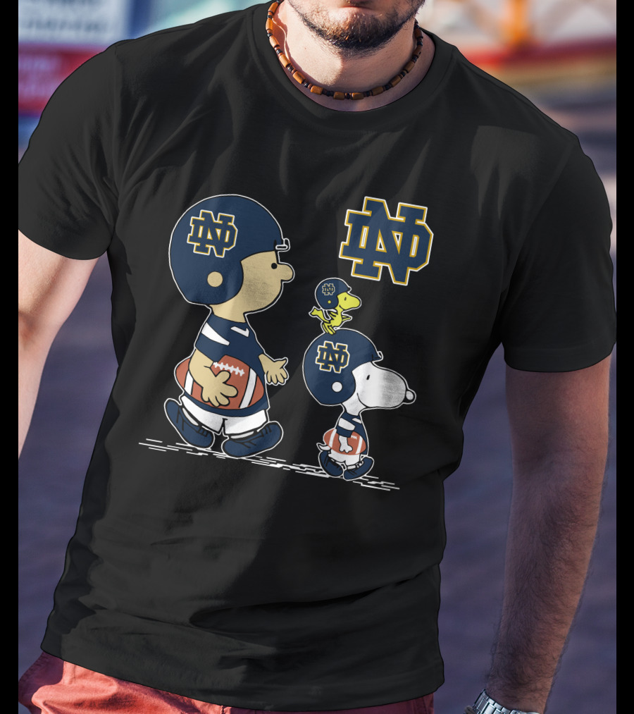 Notre Dame Fighting Irish Peanuts Football Charlie Brown Snoopy Woodstock Nd T-Shirt