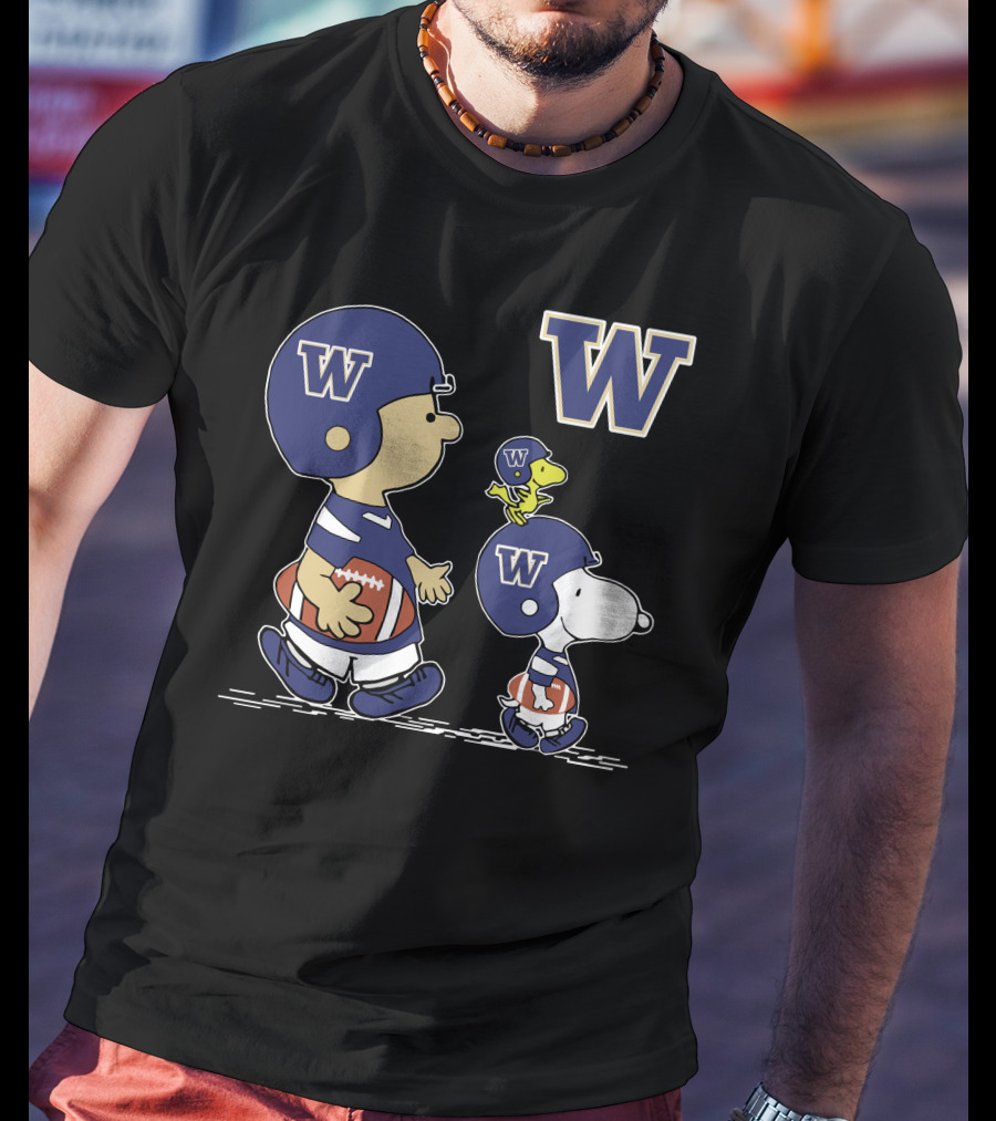 University Of Washington Huskies Peanuts Characters Football Fan Gear T-Shirt