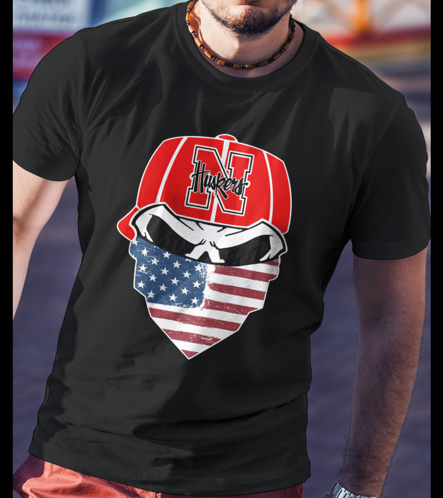 Nebraska Cornhuskers Skuls American Flag Mask N Logo Huskers Hat T-Shirt