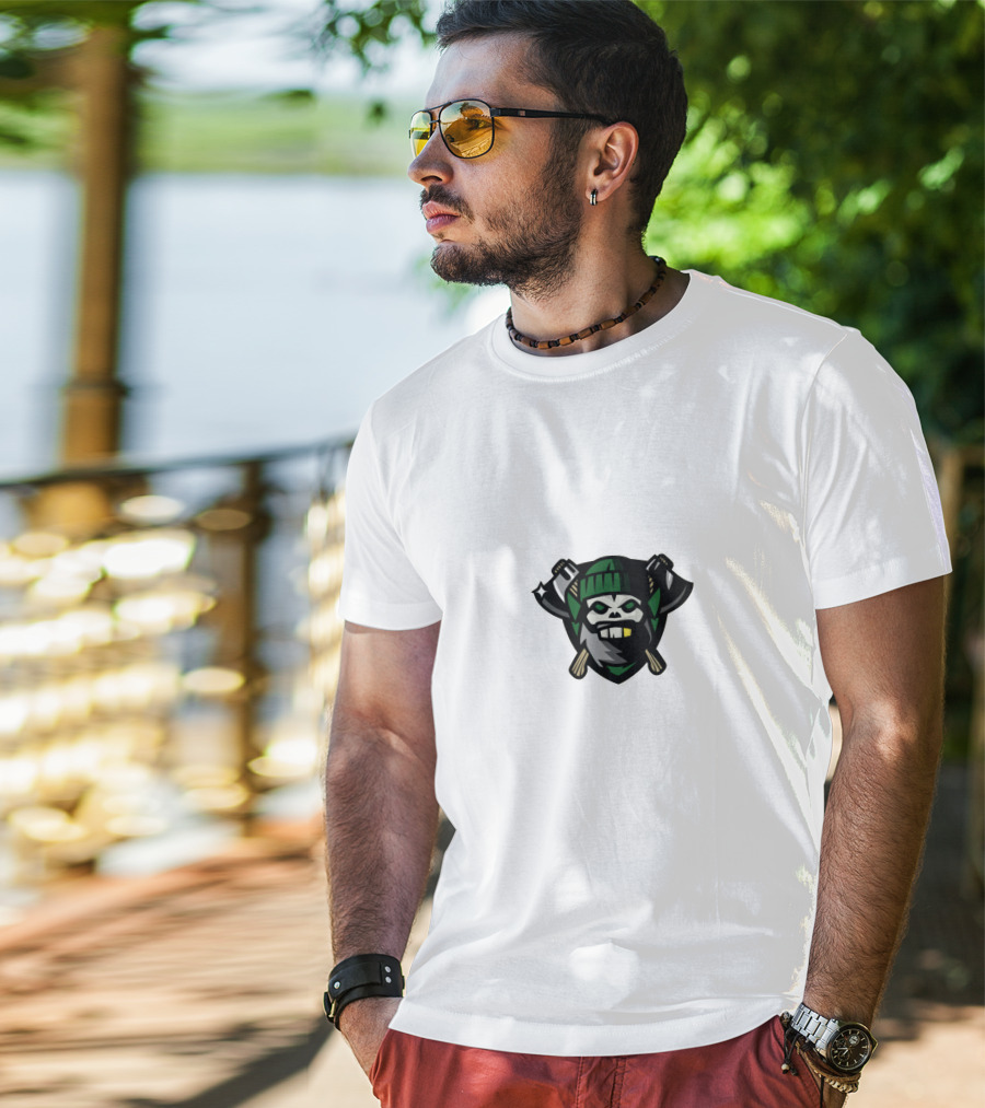 Chicago Huntsmen Skull With Crossed Axes And Green Beanie T-Shirt