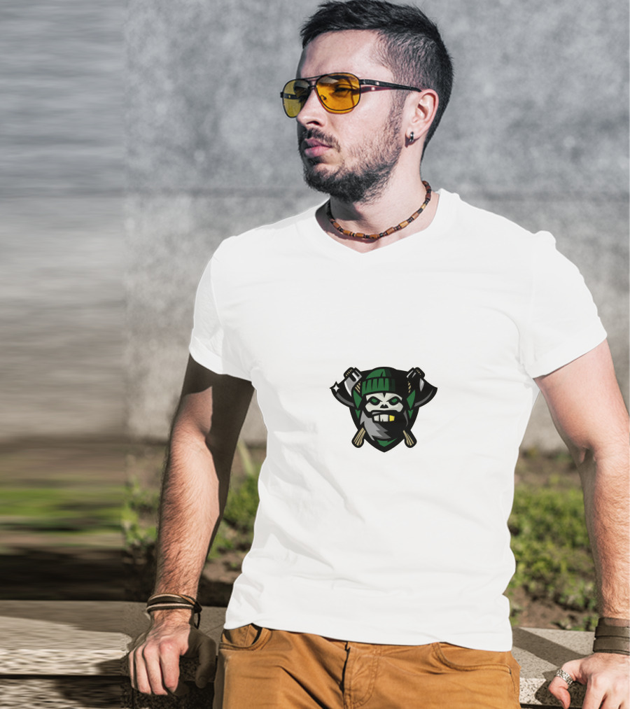 Chicago Huntsmen Skull With Crossed Axes And Green Beanie T-Shirt